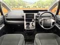 2013 Toyota Voxy