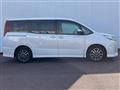 2015 Toyota Noah