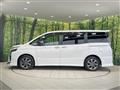 2017 Toyota Voxy