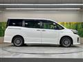2017 Toyota Voxy