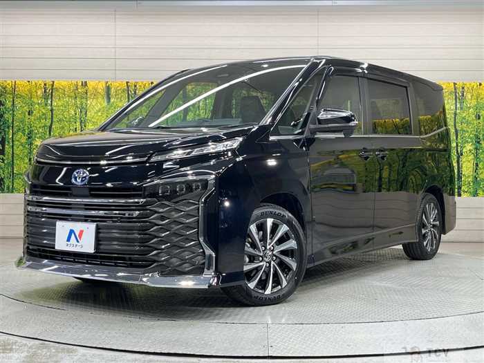 2022 Toyota Voxy