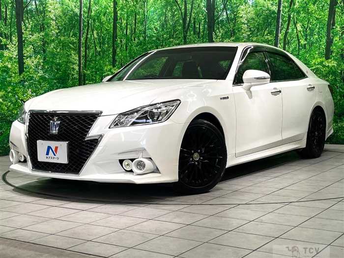 2015 Toyota Crown Hybrid