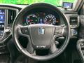2015 Toyota Crown Hybrid