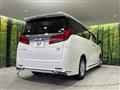 2018 Toyota Alphard Hybrid