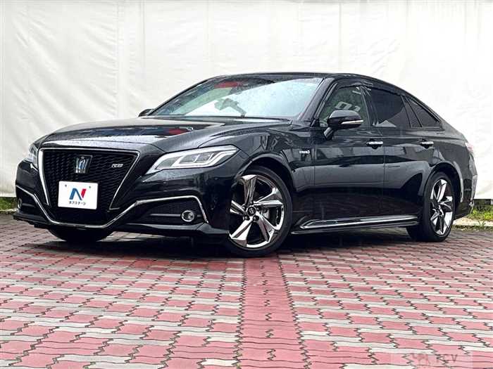 2019 Toyota Crown Hybrid