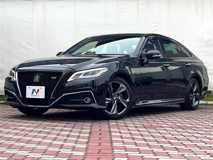 2020 Toyota Crown Hybrid