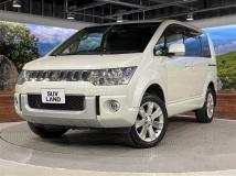 2015 Mitsubishi Delica D5