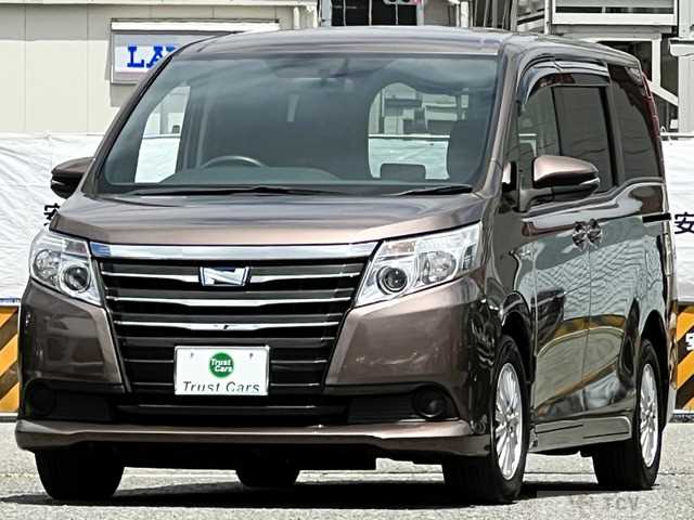 2014 Toyota Noah