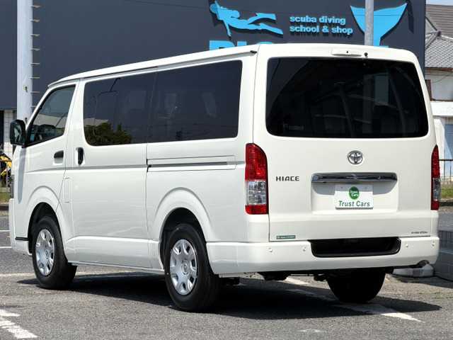 Toyota Hiace Van 2026 — фото 11 купить в Москве