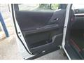 2013 Toyota Alphard G