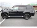 2017 Mitsubishi Pajero