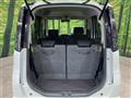 2012 Nissan ROOX