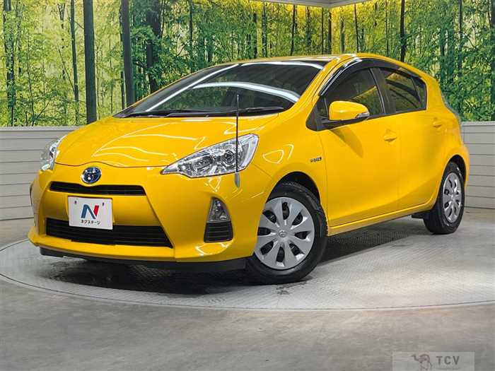 2013 Toyota AQUA