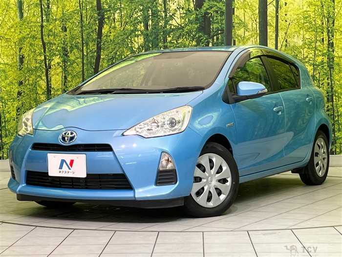 2013 Toyota AQUA