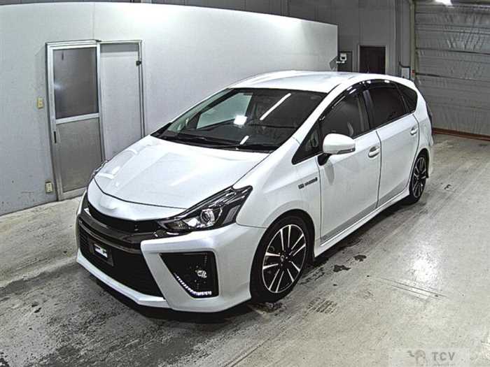 2015 Toyota PRIUS α