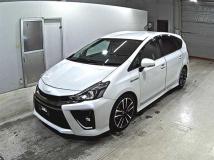 2015 Toyota PRIUS α