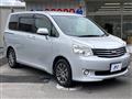 2010 Toyota Noah