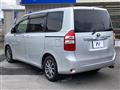 2010 Toyota Noah