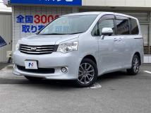 2010 Toyota Noah