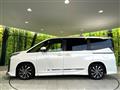2022 Toyota Voxy