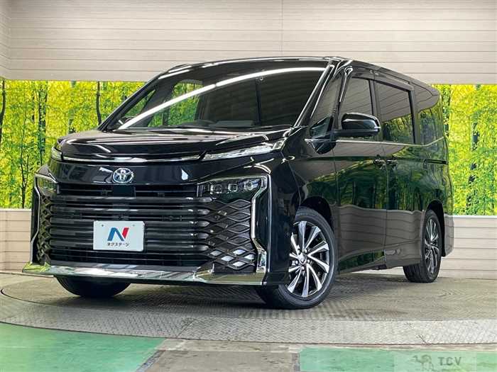 2025 Toyota Voxy