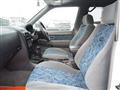 2000 Nissan Terrano