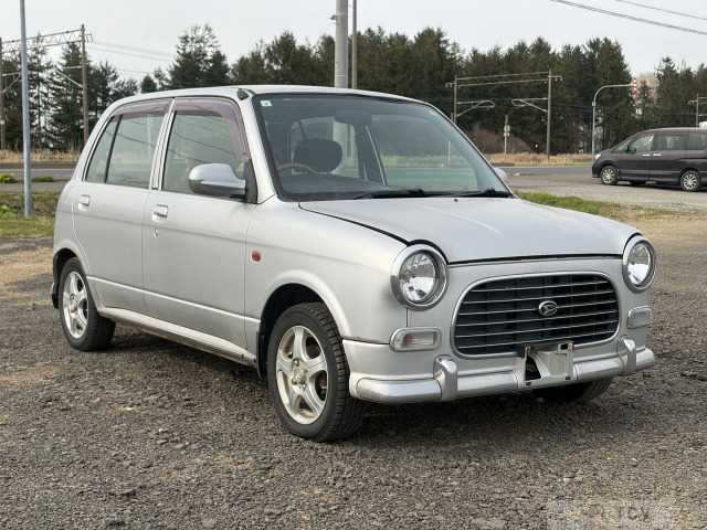 2000 Daihatsu Miragino