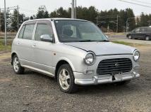 2000 Daihatsu Miragino