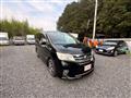 2013 Nissan Serena