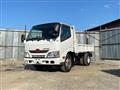 2013 Hino Dutro
