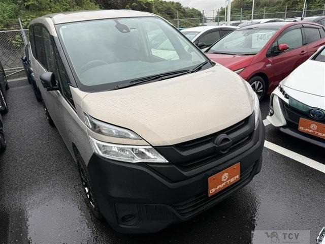 2017 Nissan Serena