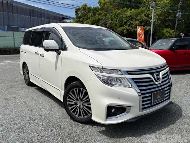 2018 Nissan Elgrand
