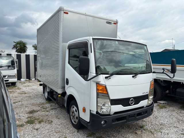 2012 Nissan Atlas