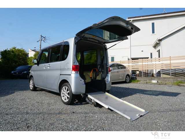 2010 Daihatsu Tanto