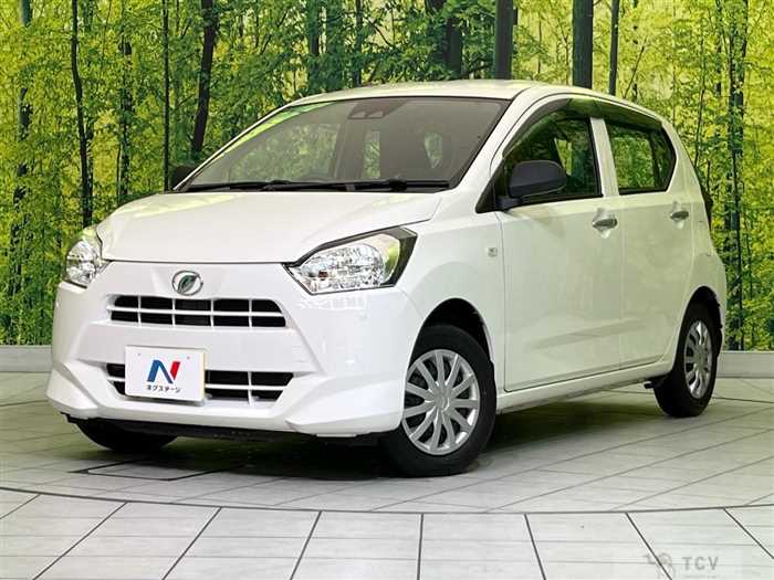 2018 Daihatsu Mira Es