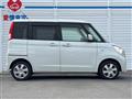 2011 Nissan ROOX