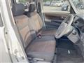 2011 Nissan ROOX