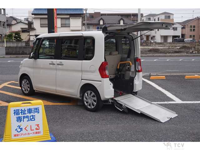 2014 Daihatsu Tanto