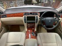 2005 Toyota Crown