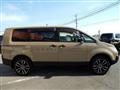 2012 Mitsubishi Delica D5