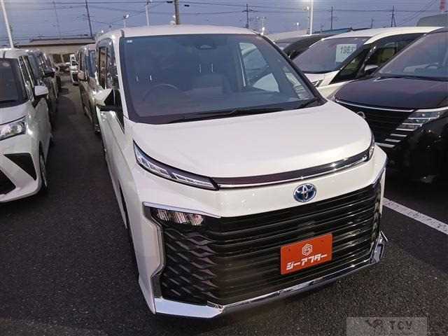 2024 Toyota Voxy