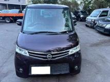 2010 Nissan ROOX