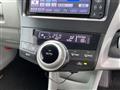 2011 Toyota PRIUS α