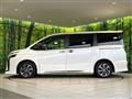 2021 Toyota Voxy