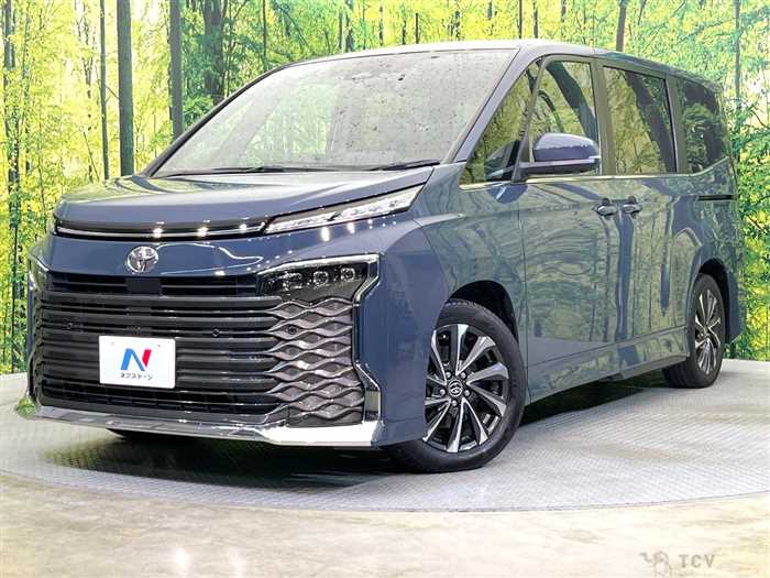 2022 Toyota Voxy