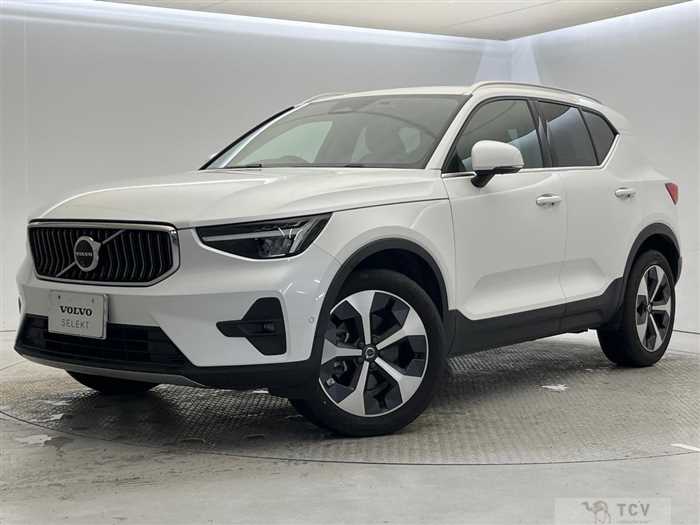 2022 Volvo XC40