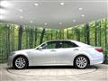 2013 Toyota Crown Hybrid