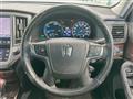 2015 Toyota Crown Hybrid