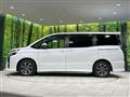 2017 Toyota Voxy
