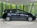 2013 Toyota PRIUS α